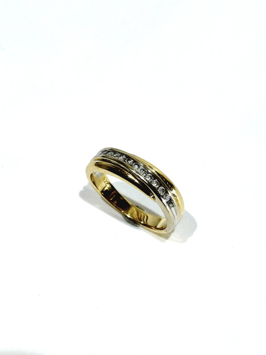 Yellow Gold And Diamond Ring
