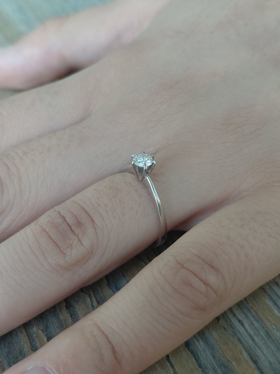 Solitaire en or blanc et diamant-photo-8