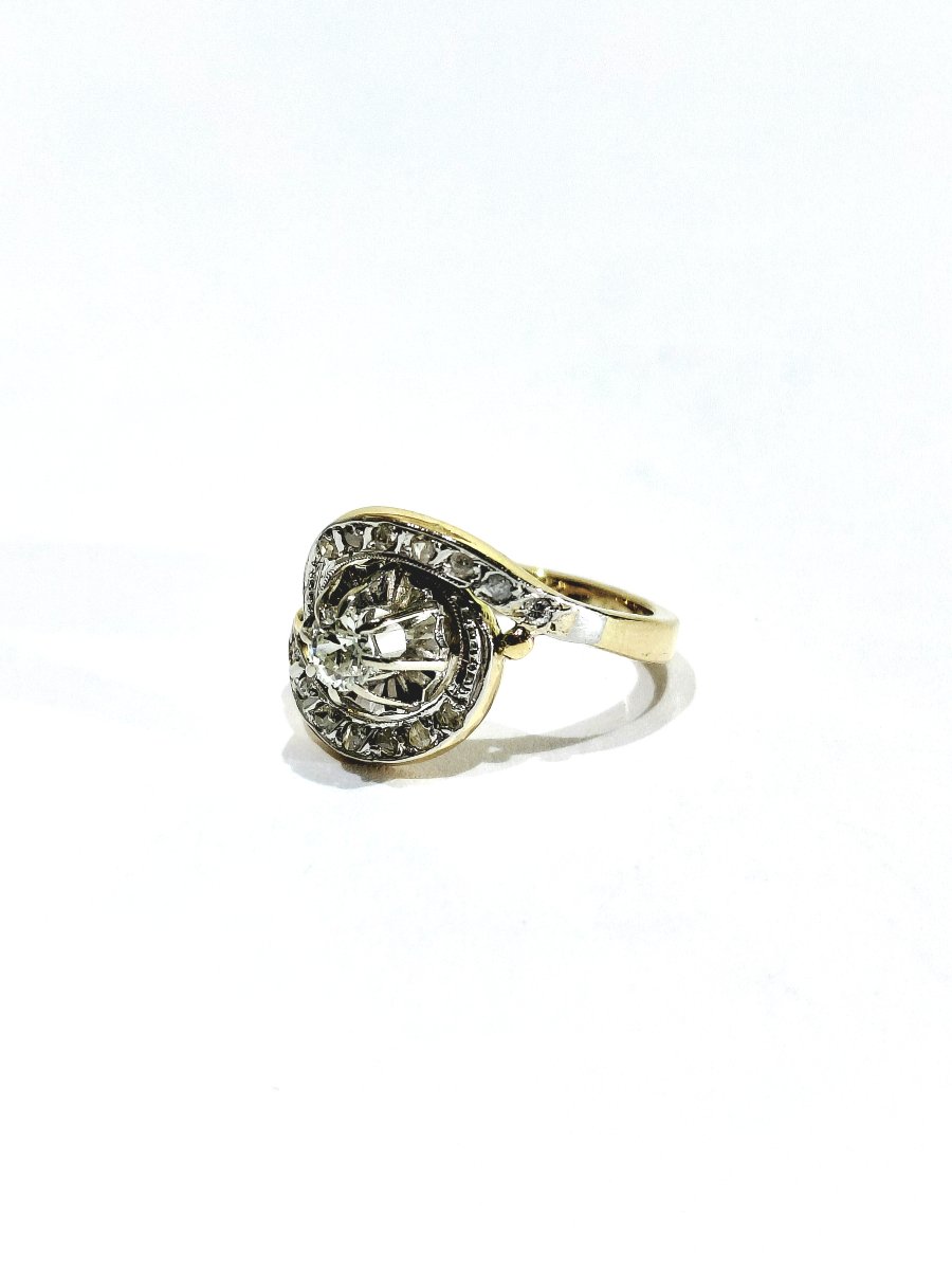 Bague tourbillon en or jaune, blanc et diamants -photo-2