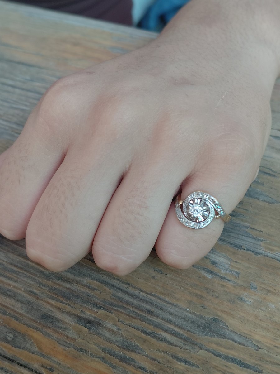 Bague tourbillon en or jaune, blanc et diamants -photo-8