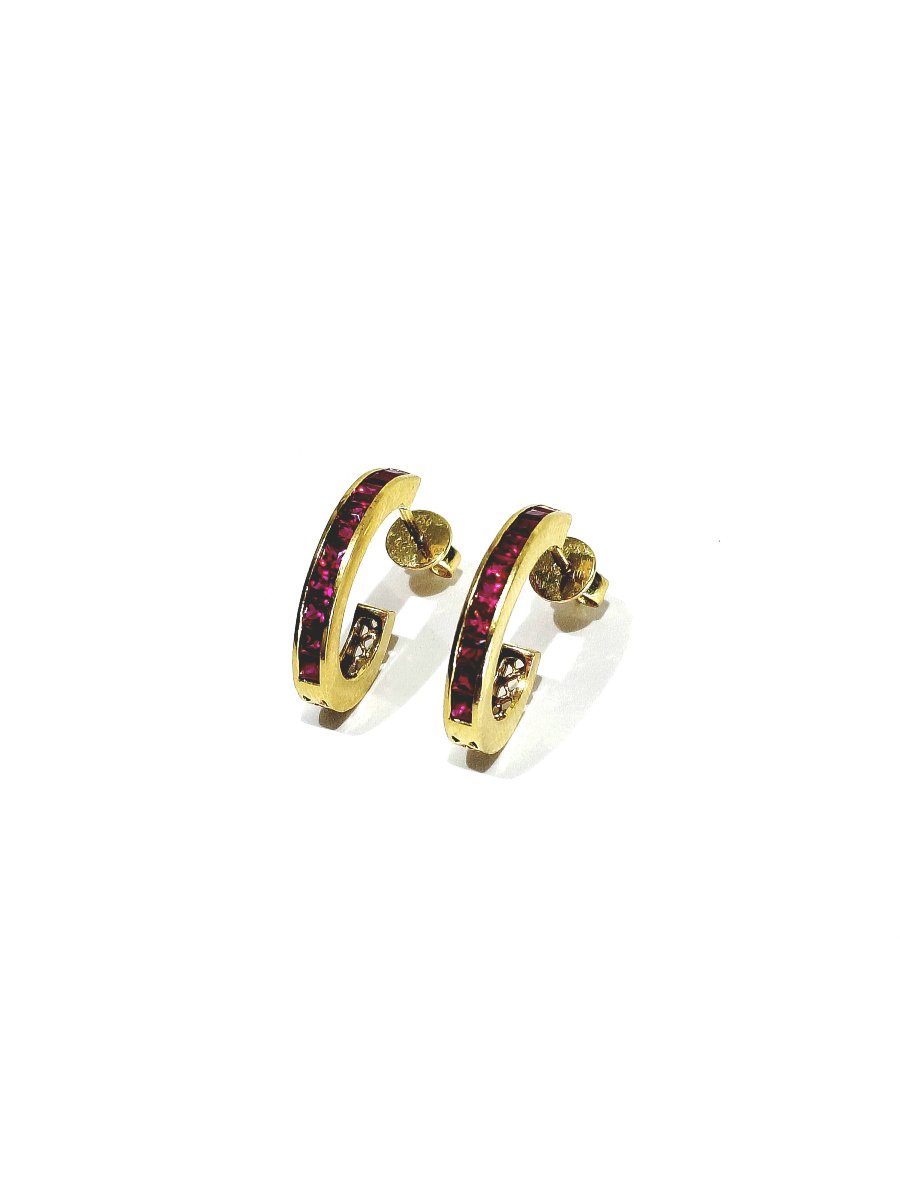 Paire de boucle d’oreille or et rubis