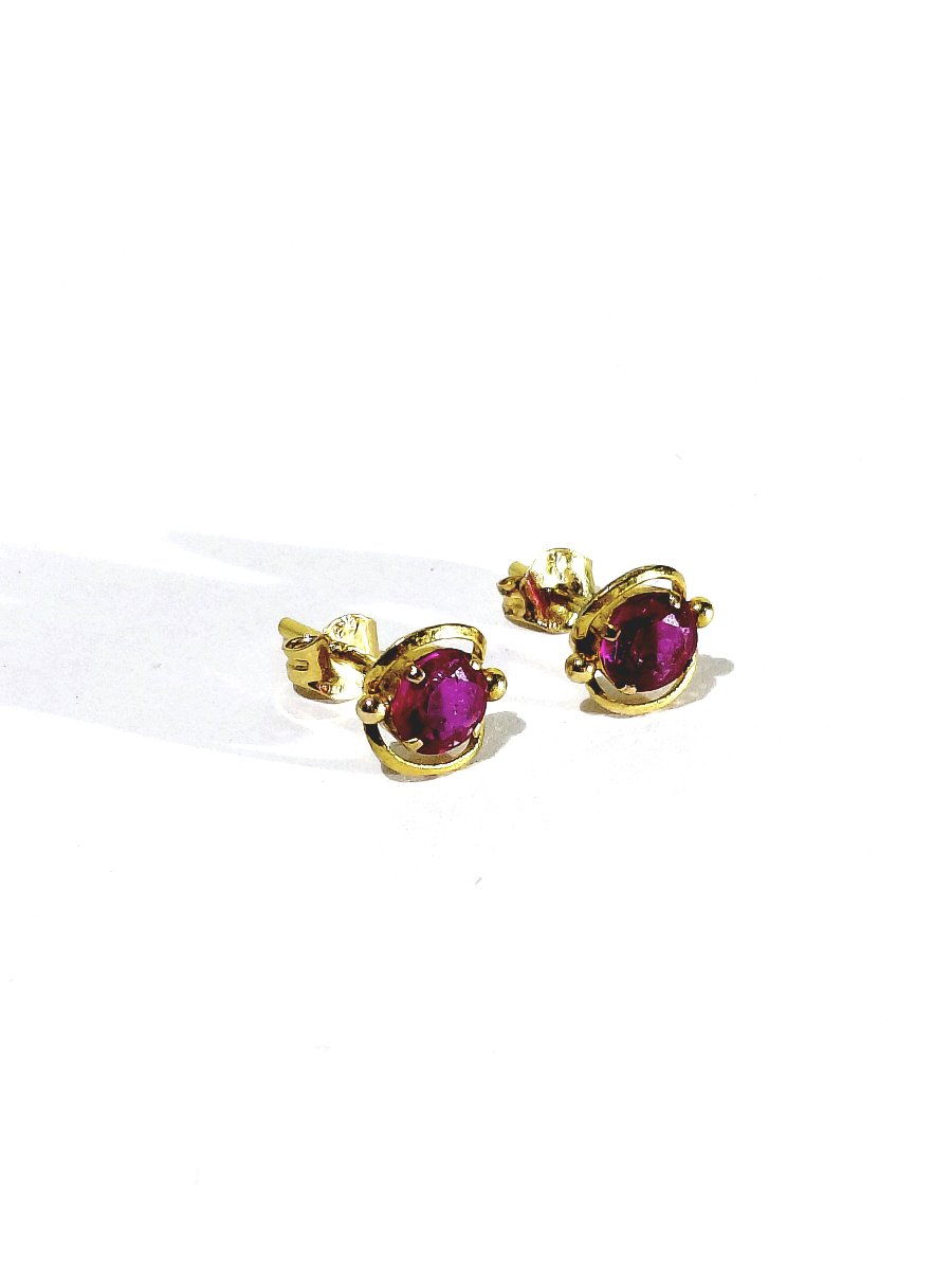 Pair Of Gold And Ruby Earrings -photo-5