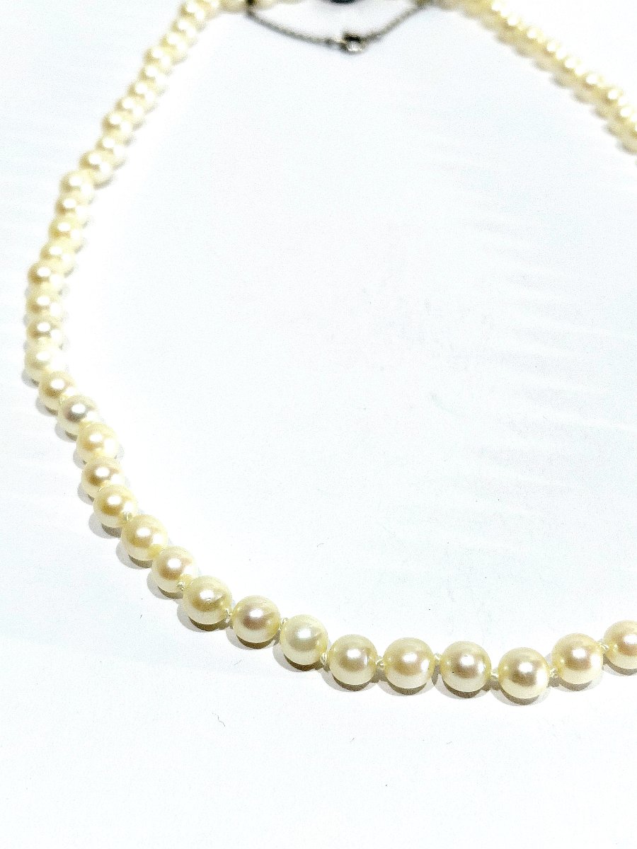 Pearl And Silver Necklace -photo-3