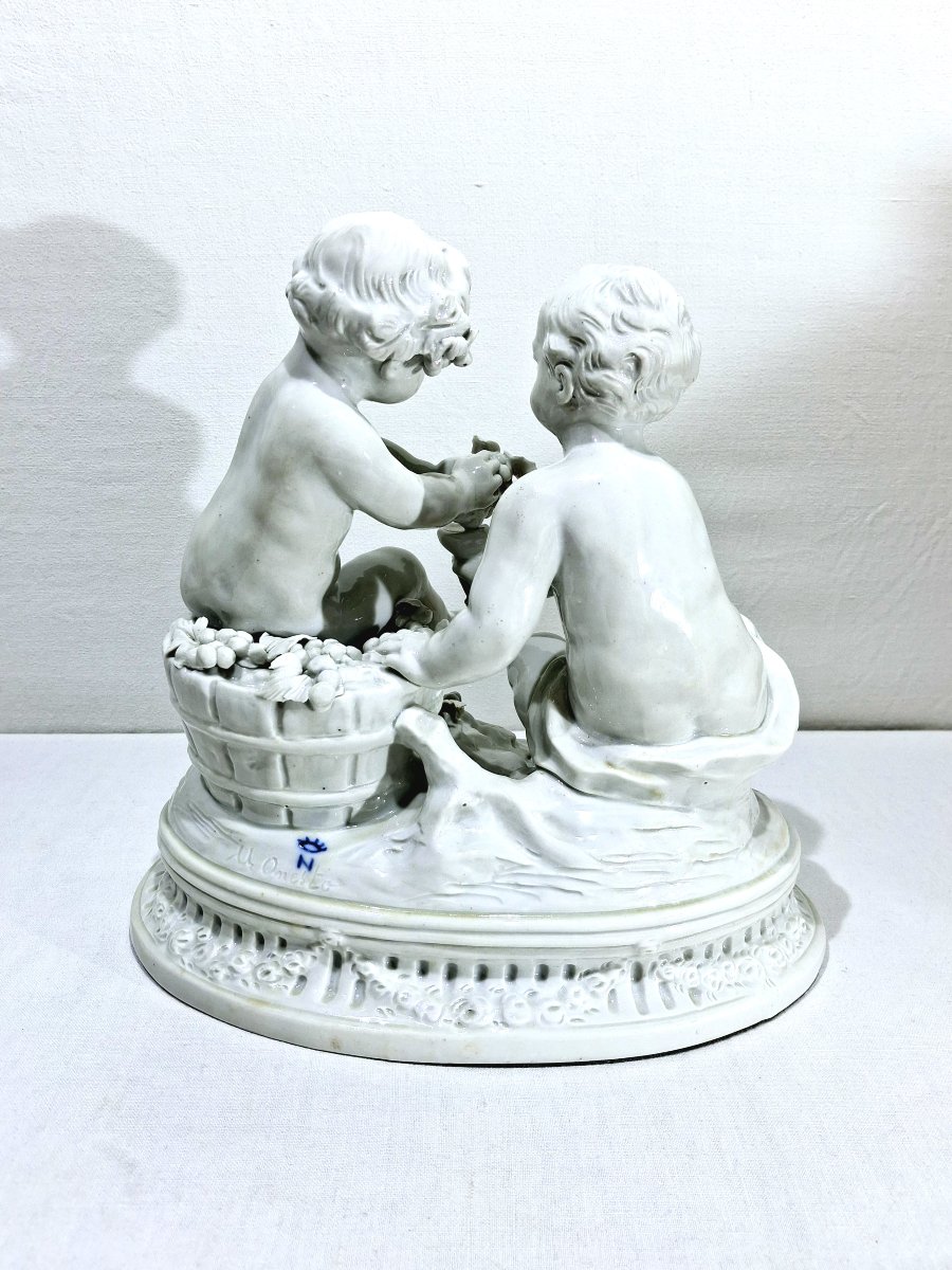 Umberto Onesto - Capodimonte Porcelain Sculpture -photo-4