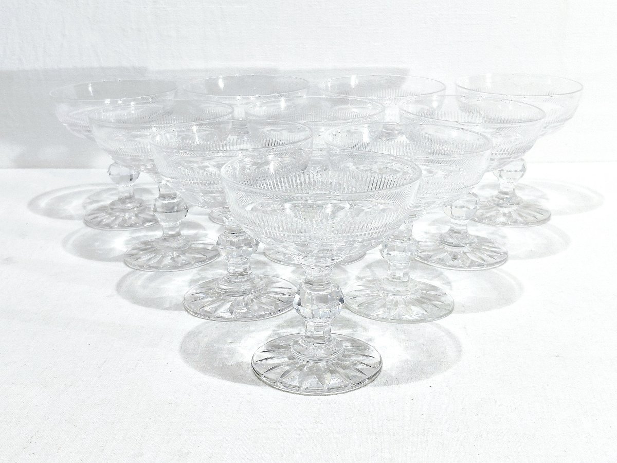 Baccarat - 10 coupes à champagne catalogue 1841-photo-2