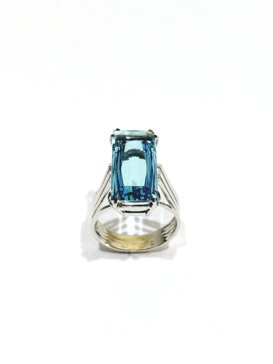 White Gold And Aquamarine Ring -photo-3