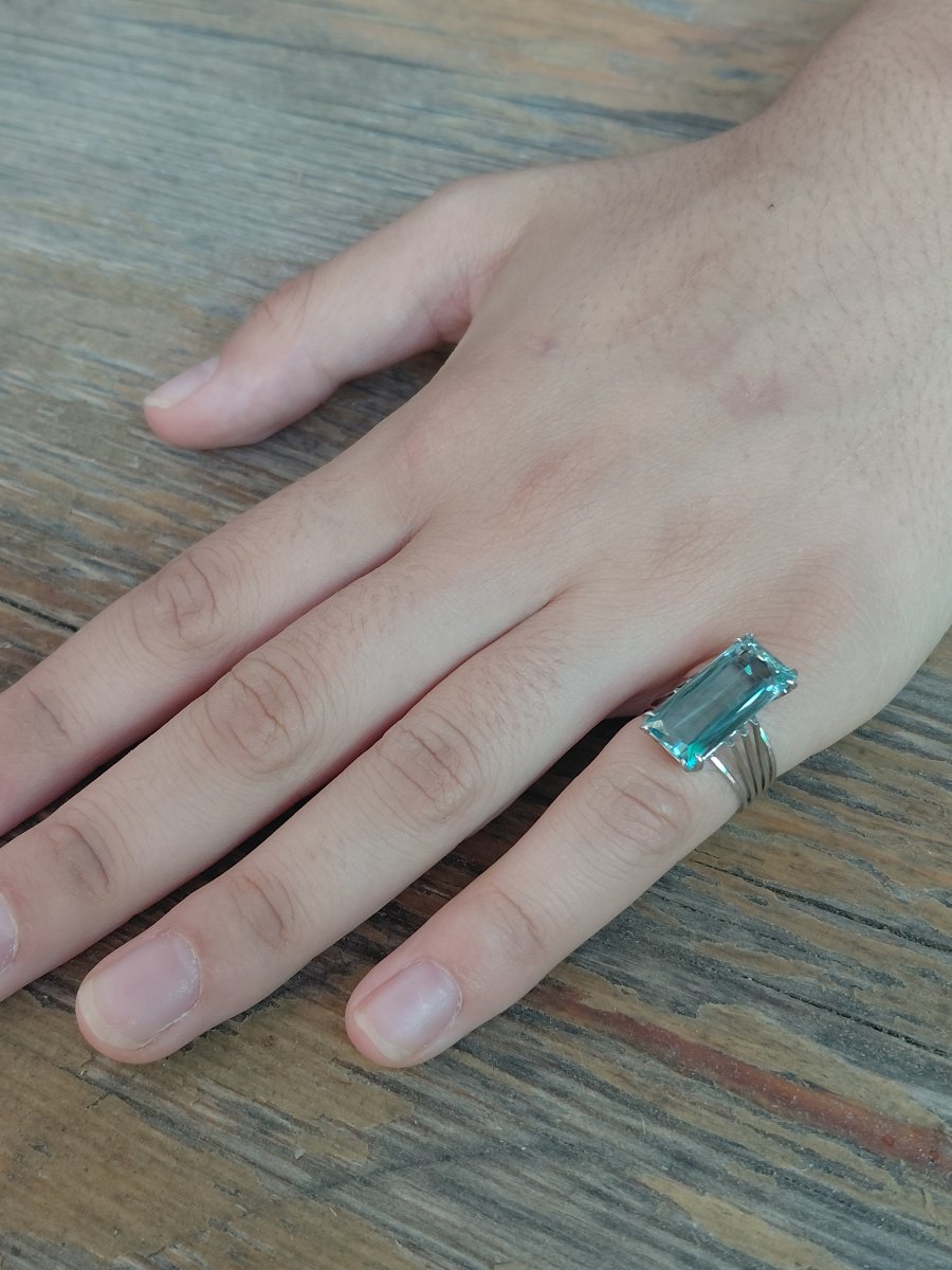 White Gold And Aquamarine Ring -photo-6