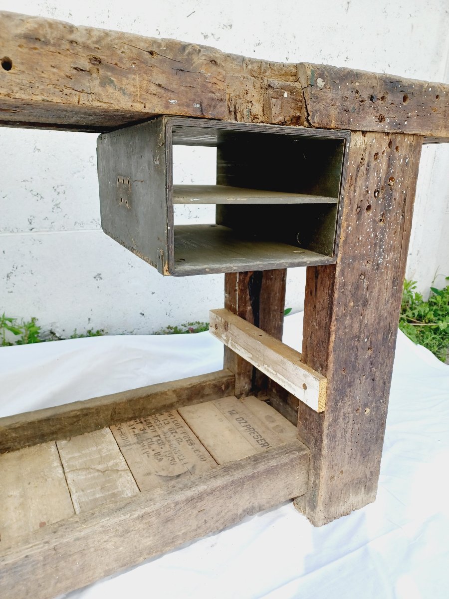 Carpenter's Workbench-photo-2