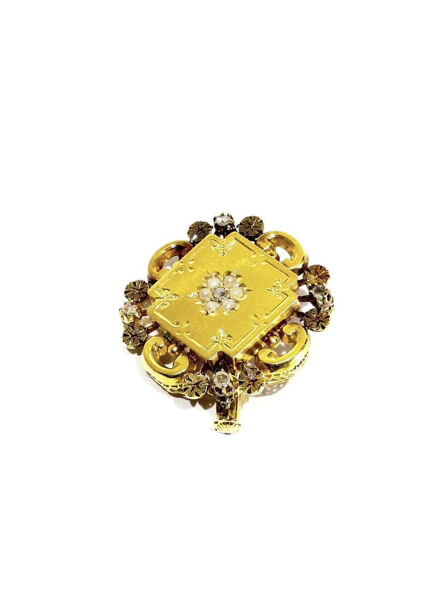 Rose Gold Brooch With Pearls And Diamonds -photo-3