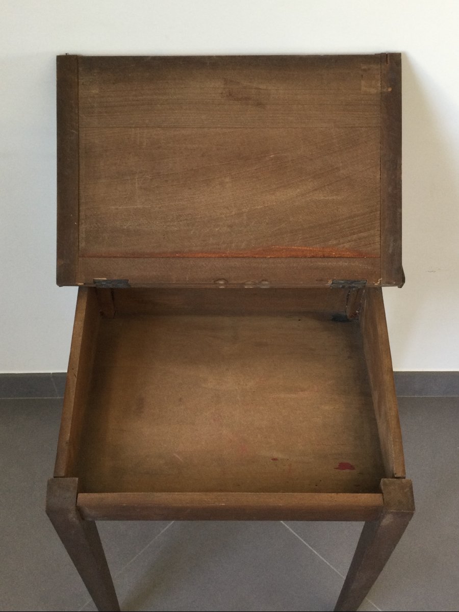 Small Children's Desk-photo-1