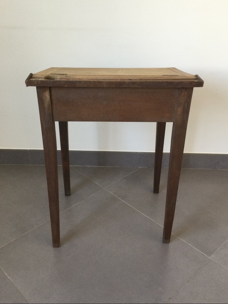 Small Children's Desk-photo-6
