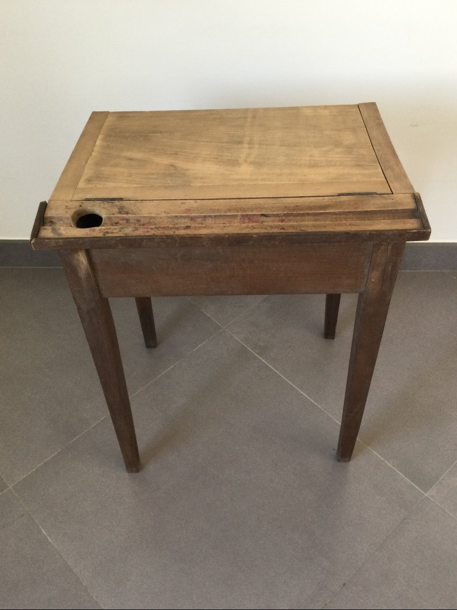 Small Children's Desk-photo-7