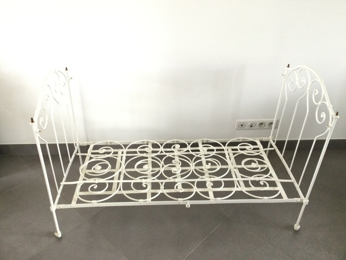 White Wrought-iron Folding Bed-photo-8