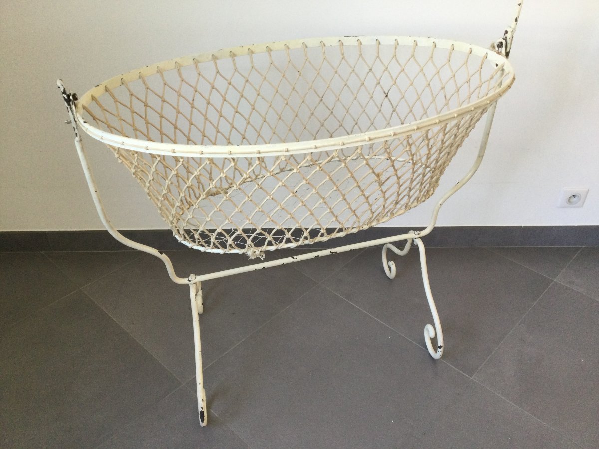 Wrought Iron Cradle-photo-4