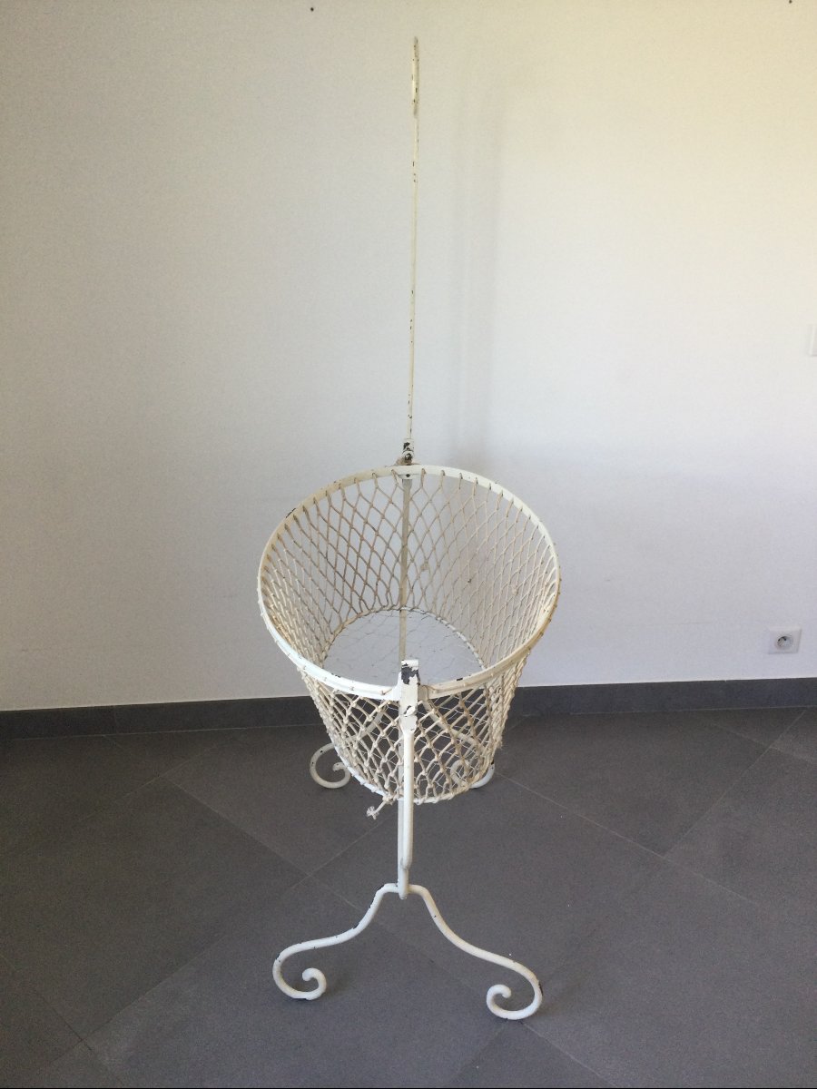 Wrought Iron Cradle-photo-1