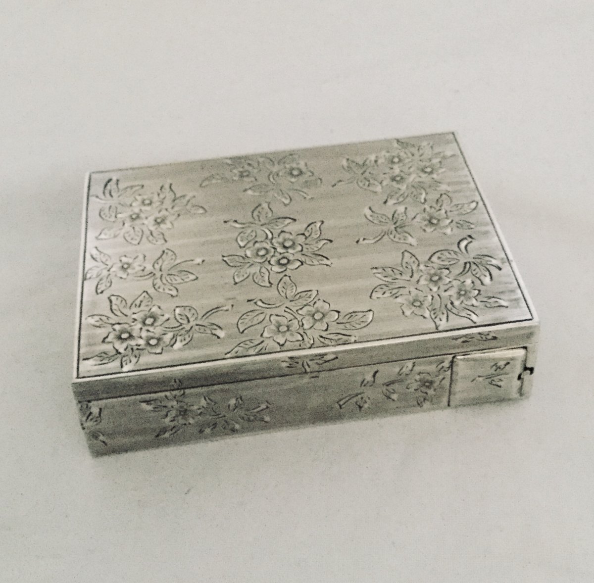 Silver Powder Box With Lipstick Case-photo-2