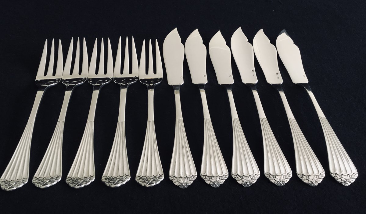 Hénin Et Cie - 5 Forks And 6 Silver Fish Knives