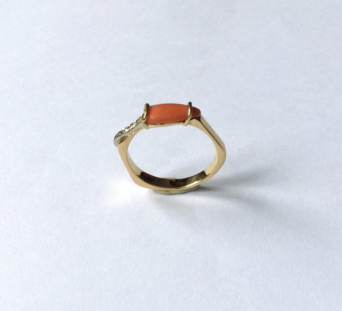 Coral Gold Ring And Diamonds-photo-2