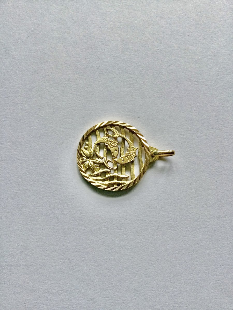 Art Nouveau Gold Fish Medal-photo-4