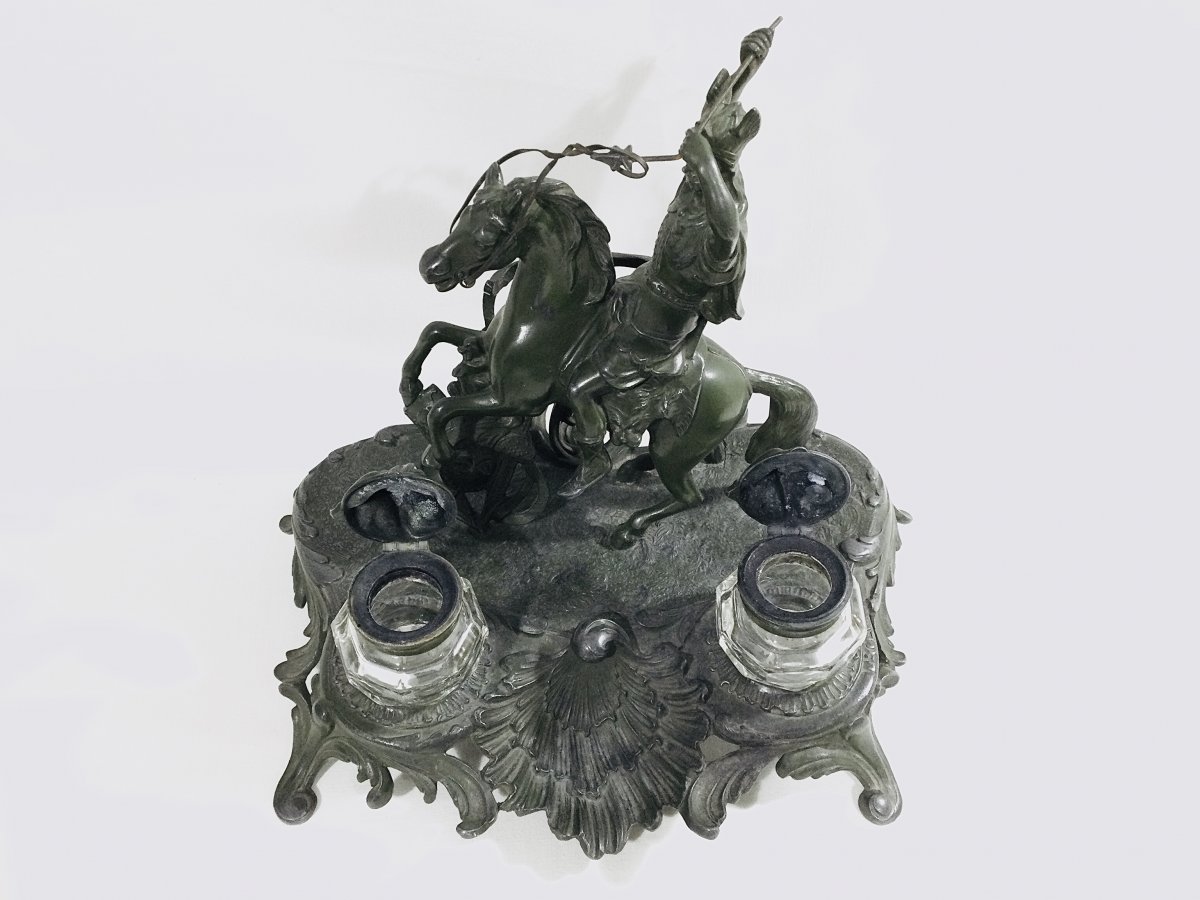 Legage - Inkwell In Regulates With Horse Decorations-photo-1