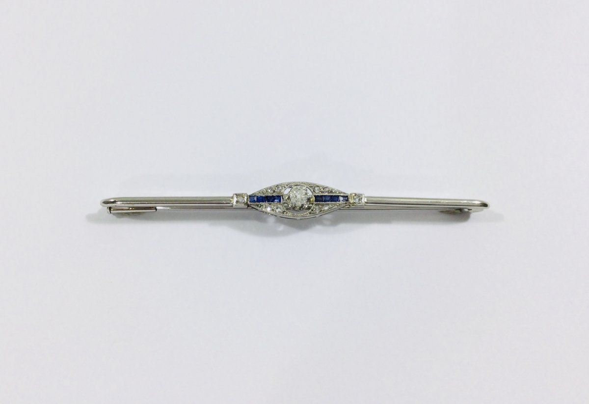 White Gold Diamond And Sapphire Brooch-photo-2