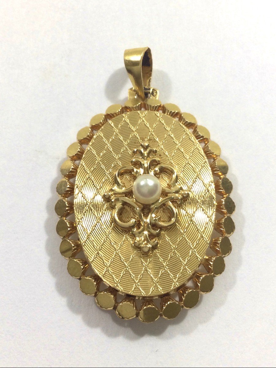Gold And Pearl Photo Locket