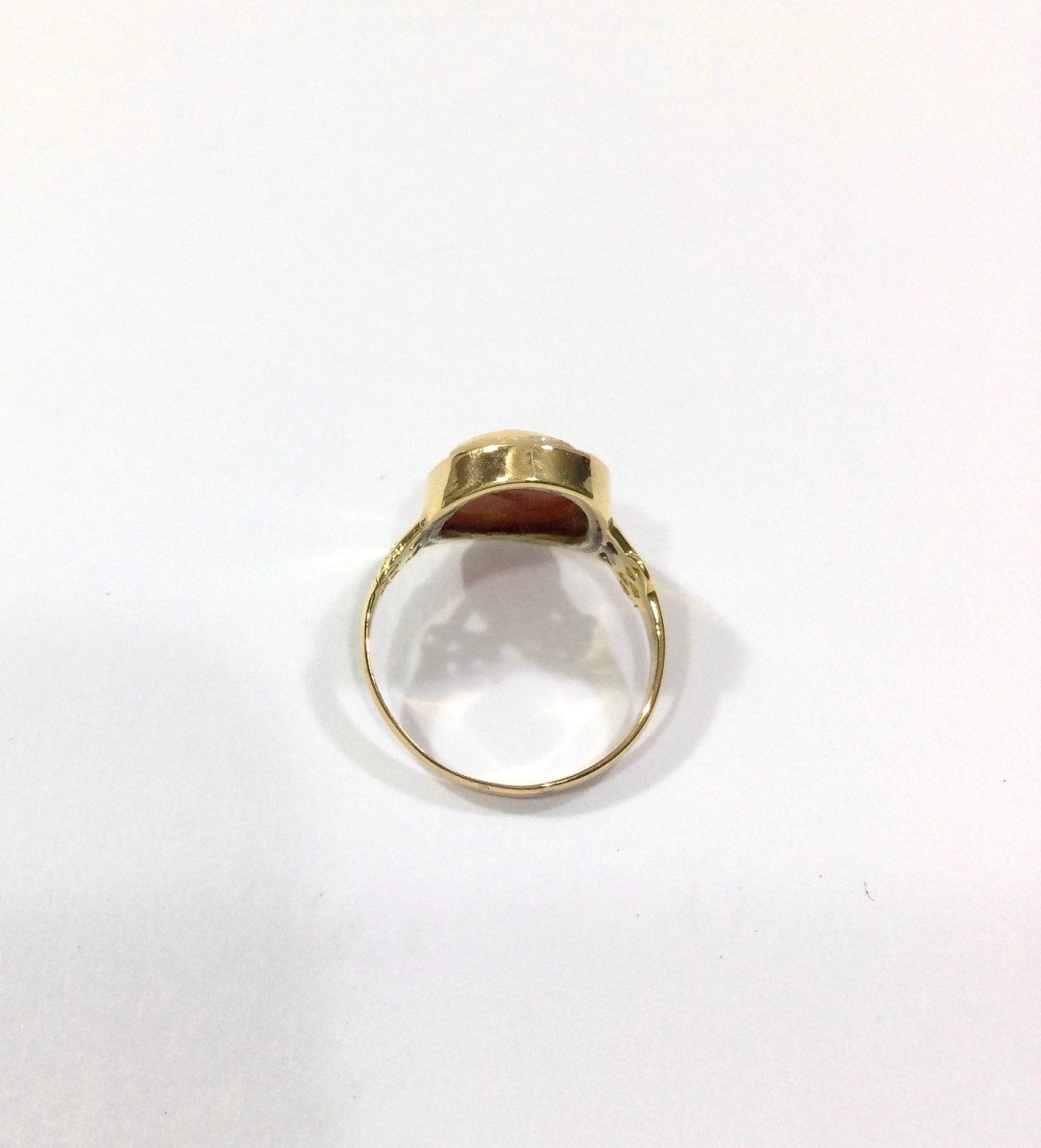 Gold And Cameo Ring-photo-1