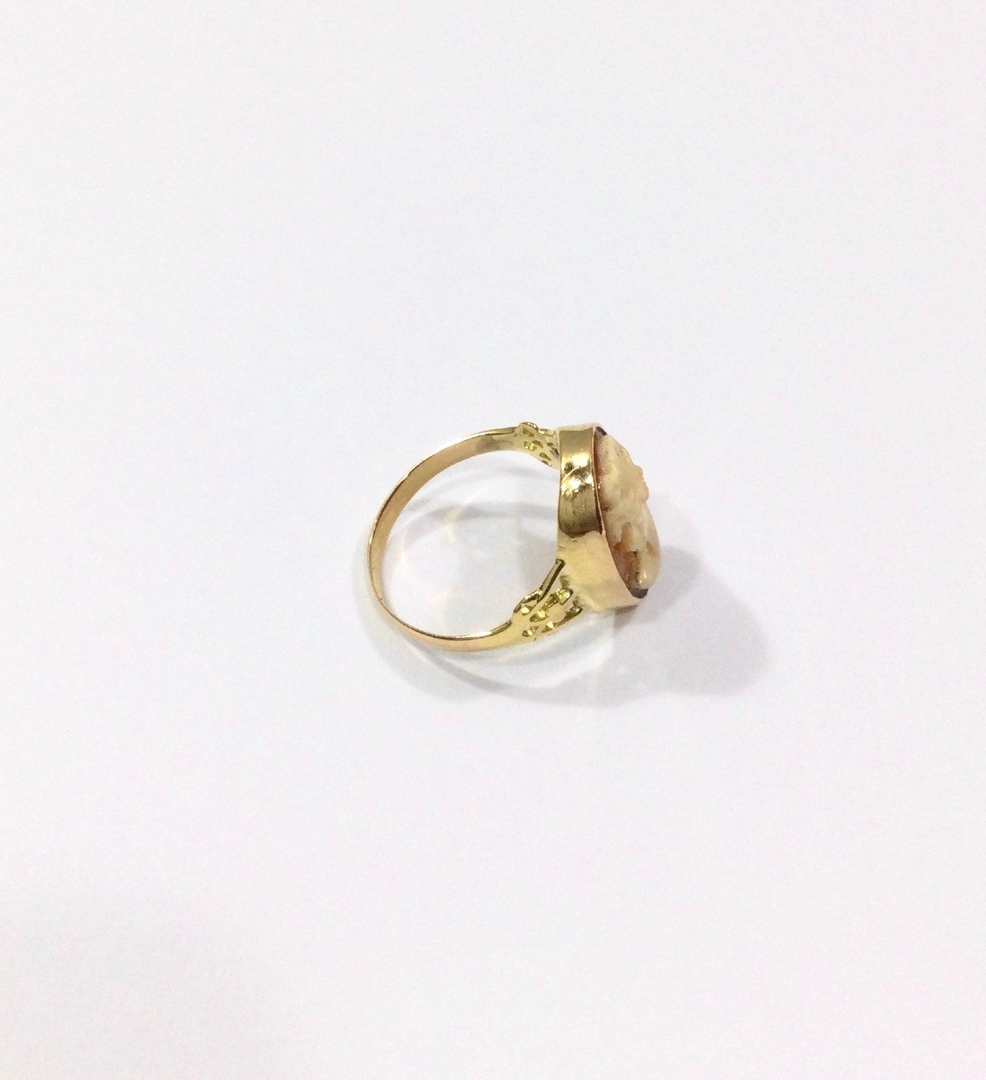 Gold And Cameo Ring-photo-2