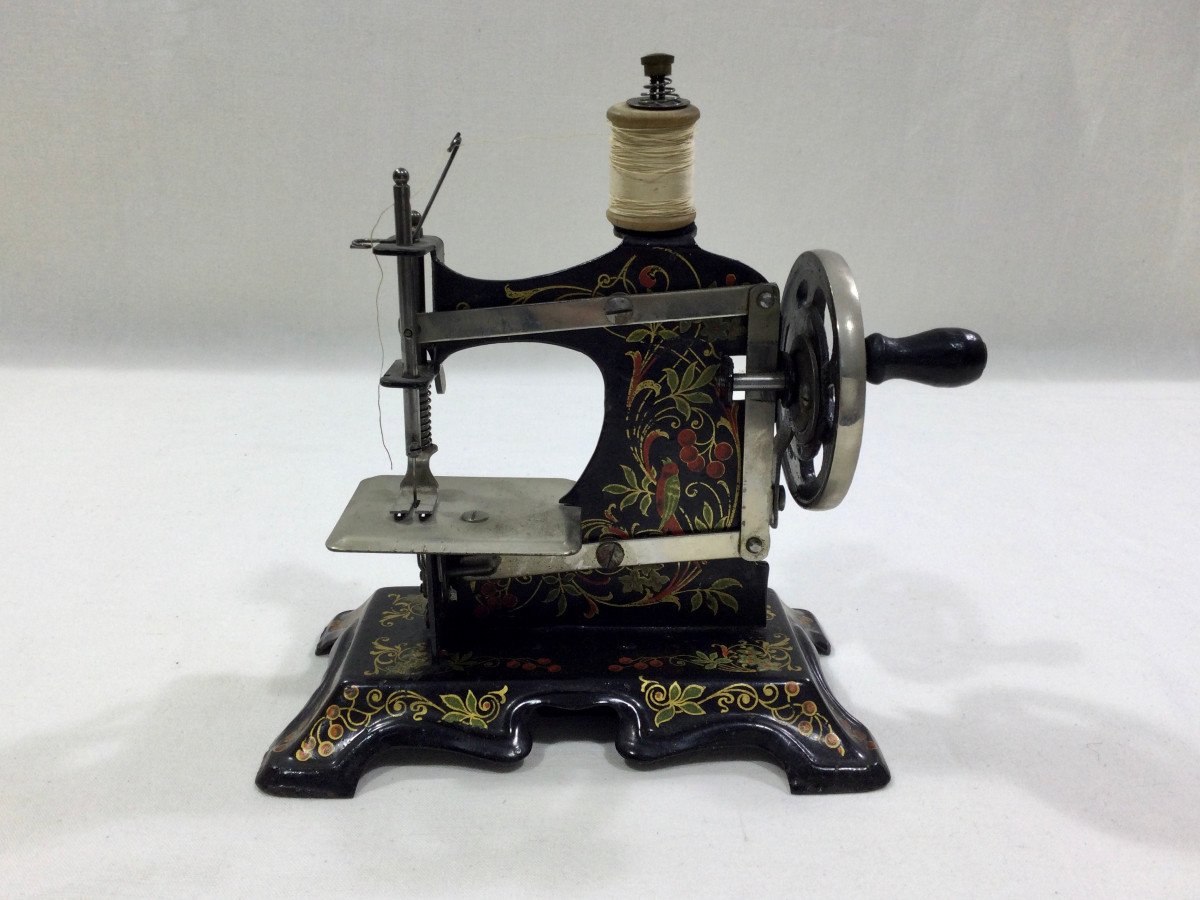 Kid's Sewing Machine-photo-3