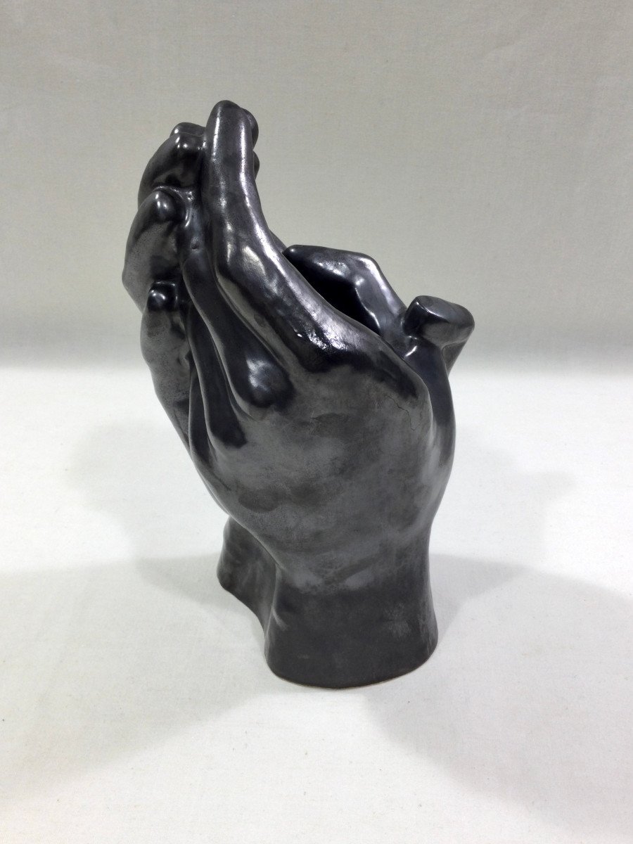 Vase With Intertwined Hands-photo-3