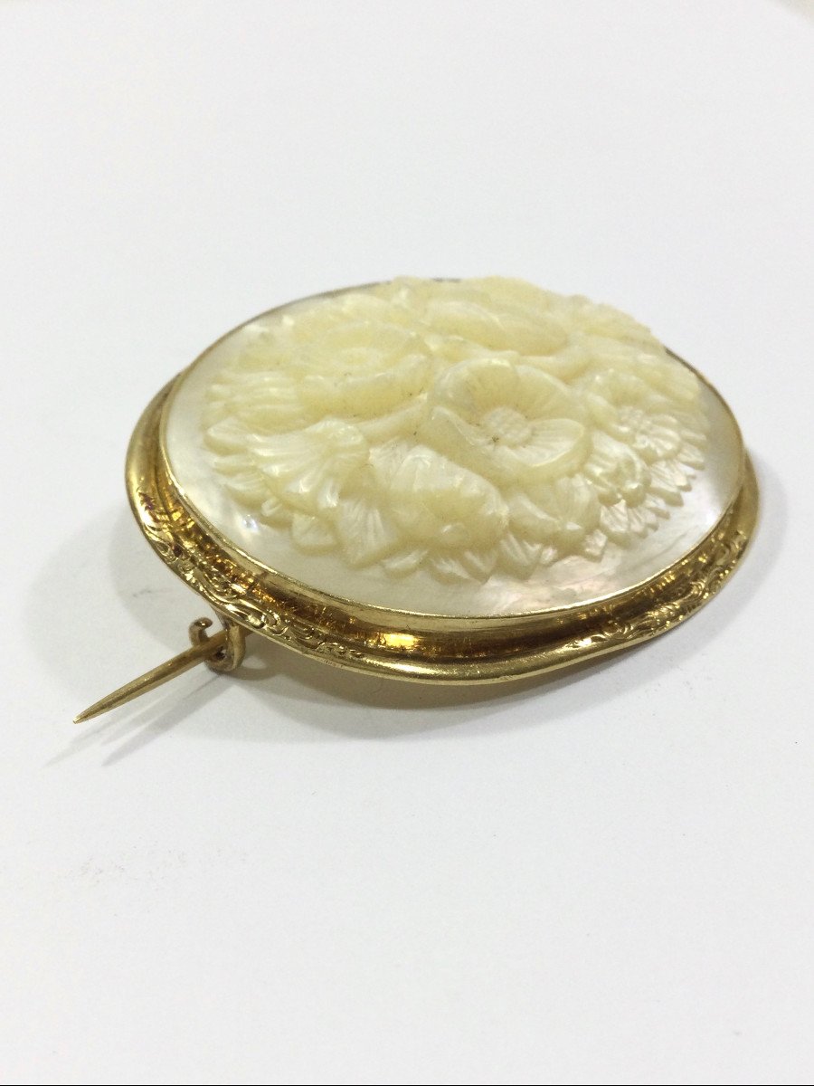 Gold And Mother Of Pearl Brooch-photo-6
