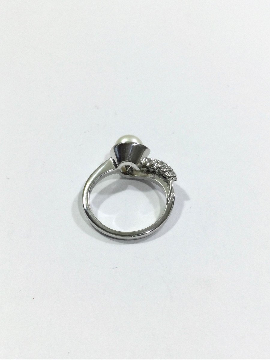 Ring In White Gold Pearl And Diamonds-photo-1