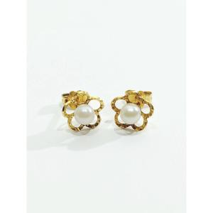Pair Of Gold And Pearl Earrings 