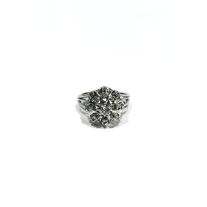 Bague en or blanc et diamants 