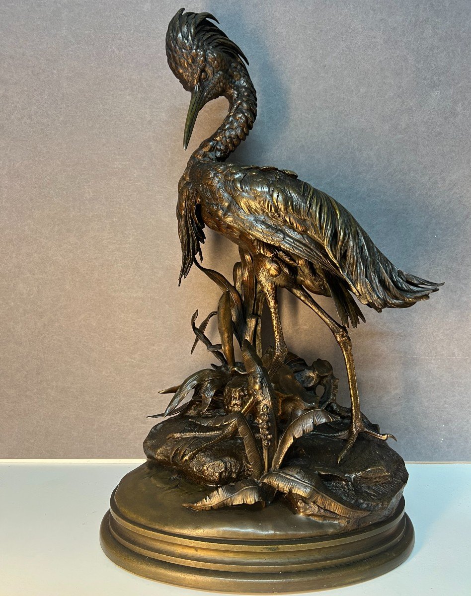 Jules Moignez, Grande Sculpture En Bronze Représentant Un Héron à Deux Patines 55 Cm