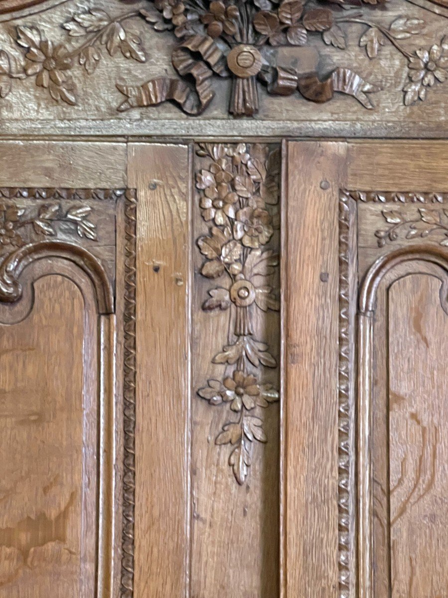 Very Beautiful And Old Norman Wedding Wardrobe, Bolbec, In Solid Blond Oak From The 19th Century -photo-3