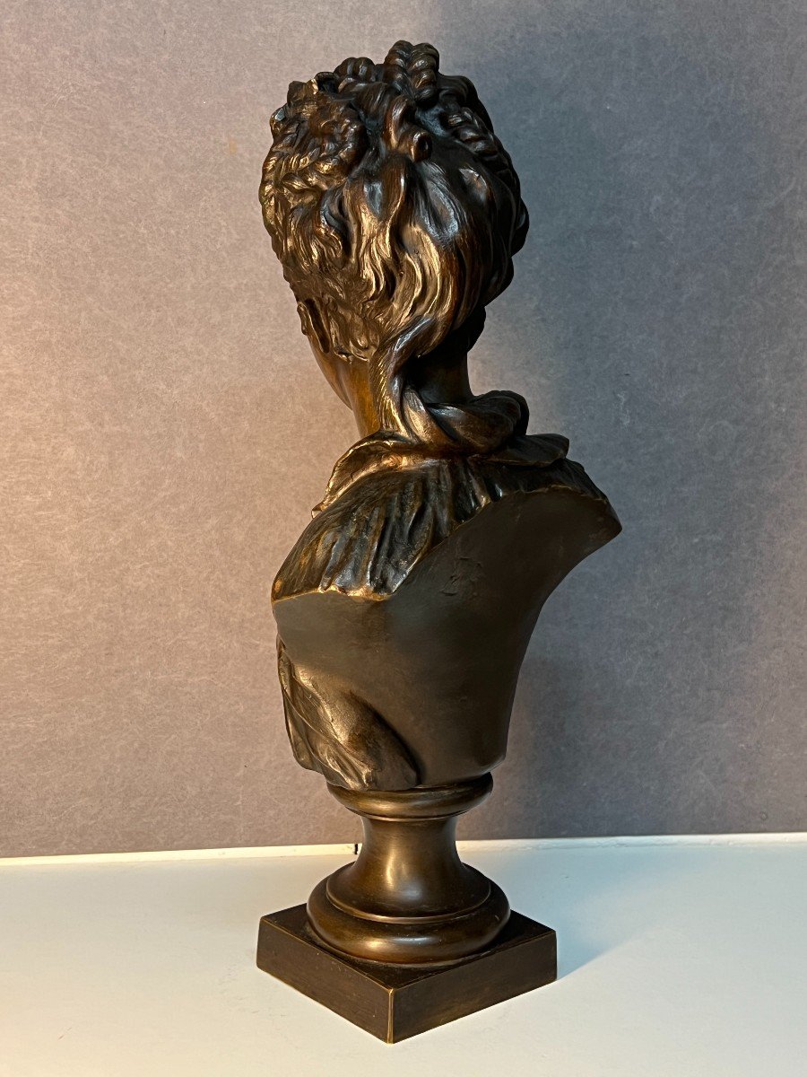 Bronze Sculpture Represents A Bust Of An Elegant Woman, Signed By The Artist Eugène Rousseau-photo-6