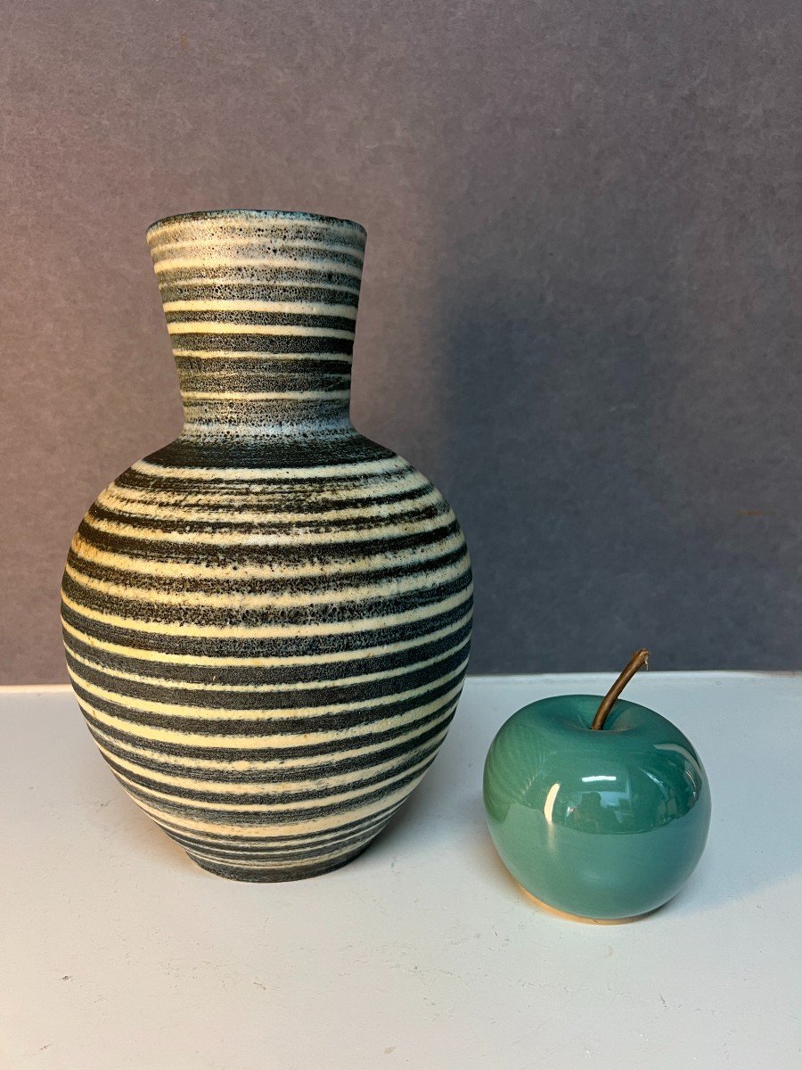 Vase Forme Simple Et élégante, Avec Un Col étroit Et Un Corps Arrondie En Céramique De Accolay-photo-3