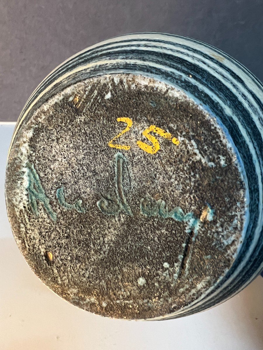 Vase Forme Simple Et élégante, Avec Un Col étroit Et Un Corps Arrondie En Céramique De Accolay-photo-4