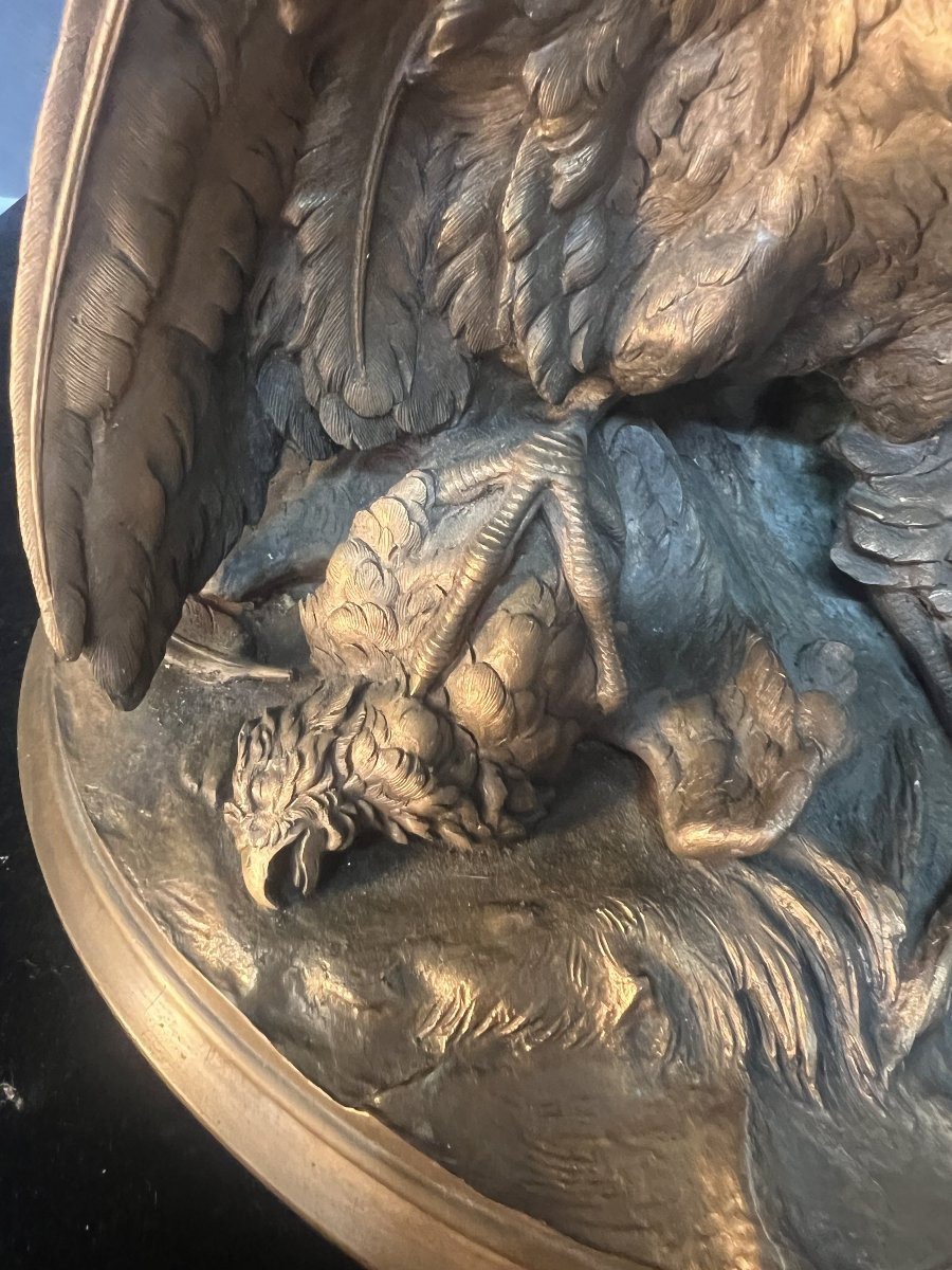 Sculpture XIXe  en bronze massif, Attaque d'un aigle sur un héron, signature à déchiffrer-photo-3