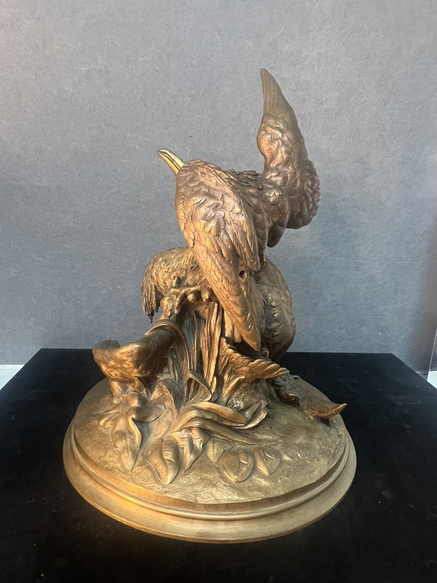 Sculpture XIXe  en bronze massif, Attaque d'un aigle sur un héron, signature à déchiffrer-photo-4