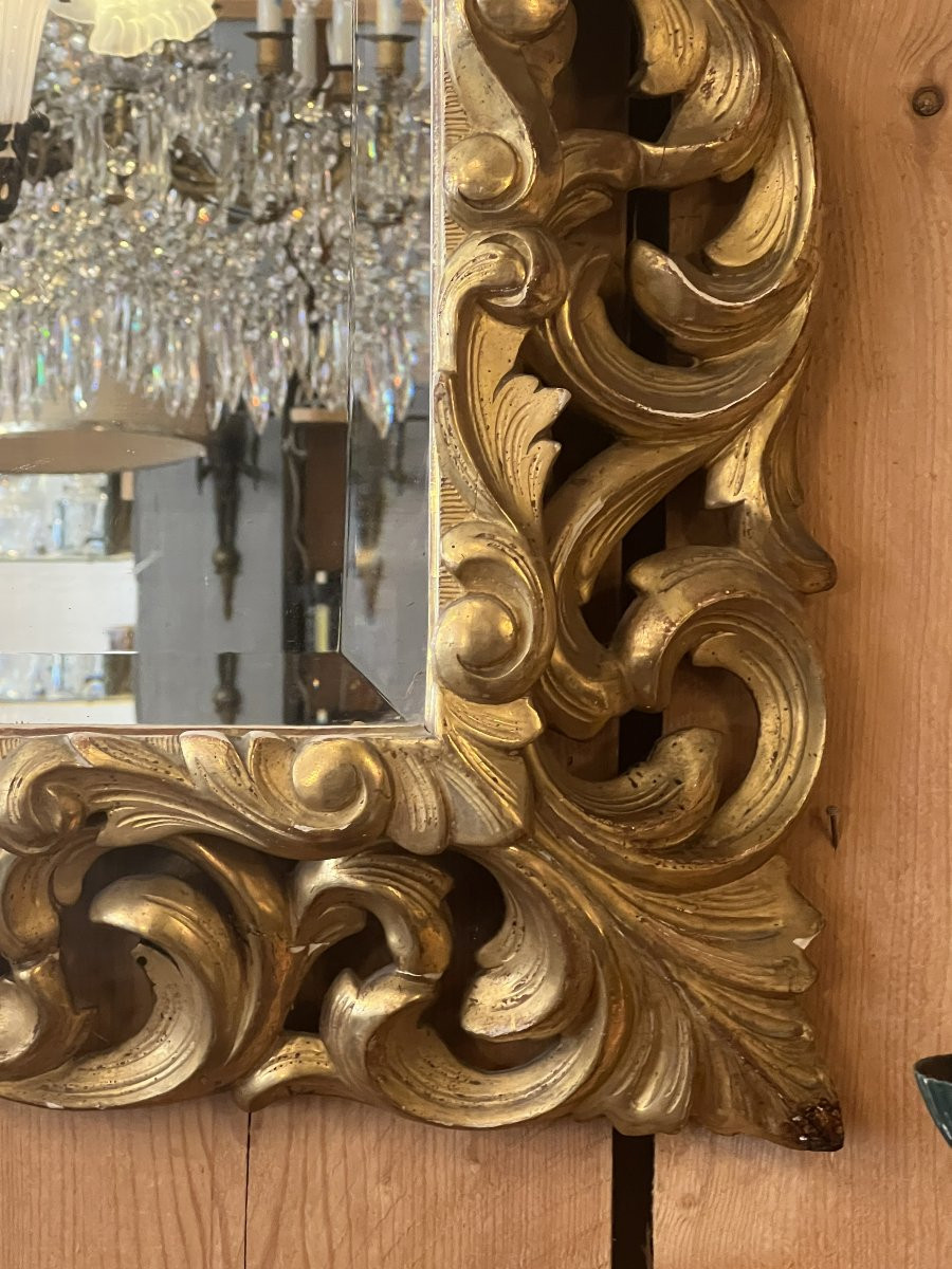 Beautiful And Large 19th Century Louis XIII Style Mirror In Carved Wood And Gilded With Gold Leaf-photo-2