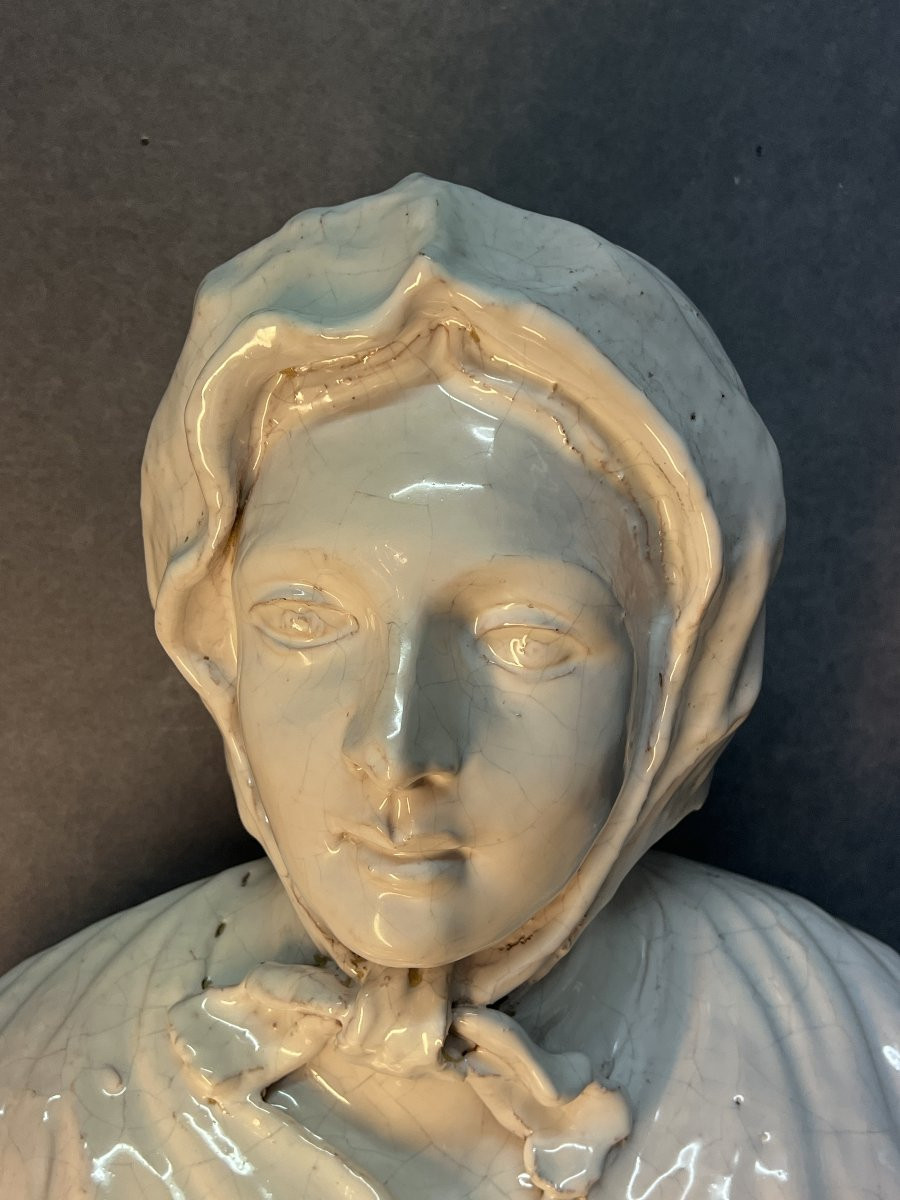 Large Sculpture Of A Woman In Enamelled Terracotta, Italian Neoclassical Style, Late 19th/20th Century-photo-2