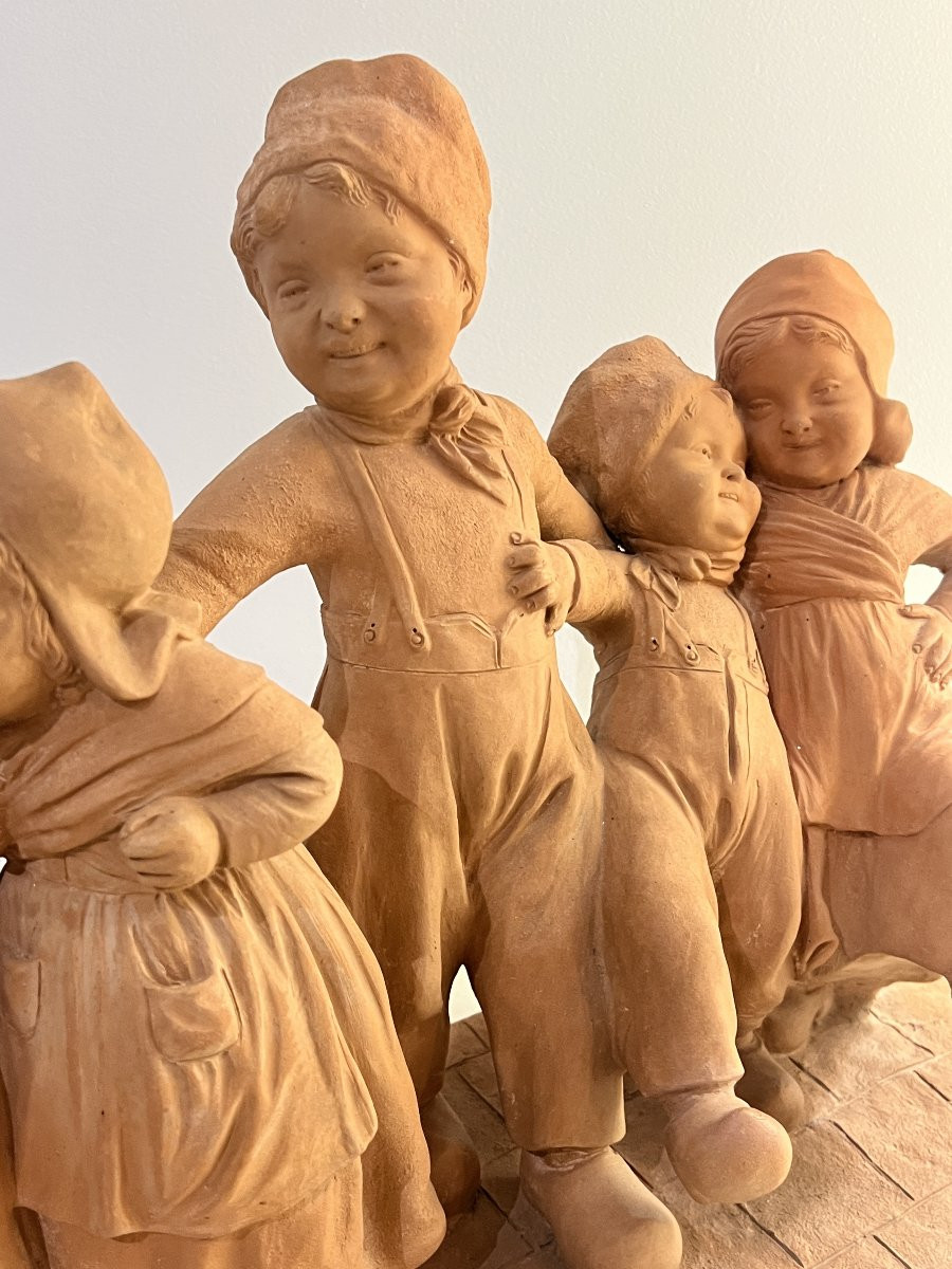 Terre cuite , "Jour de fête " ronde d'enfants signée de Rubens Capaldo ( 1908- 1997 )-photo-3