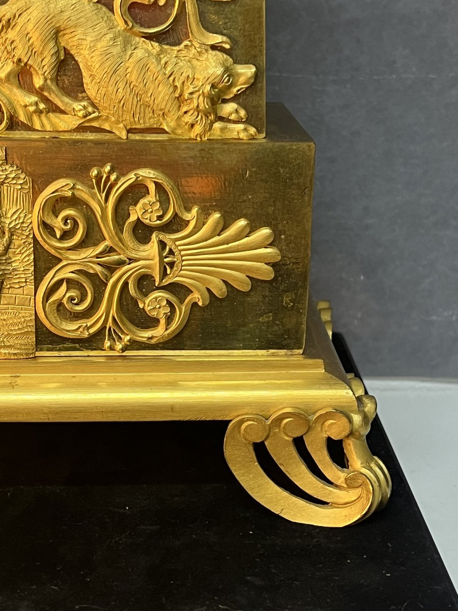 Rocquet à Paris, pendule en bronze doré au mercure, style Empire du XVIIIe siècle, jeu de dame-photo-4