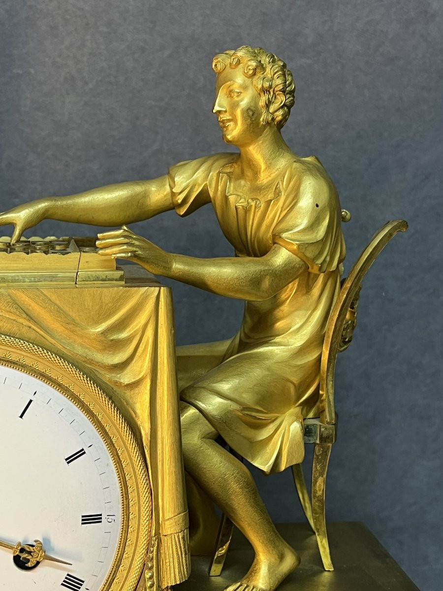 Rocquet à Paris, pendule en bronze doré au mercure, style Empire du XVIIIe siècle, jeu de dame-photo-6