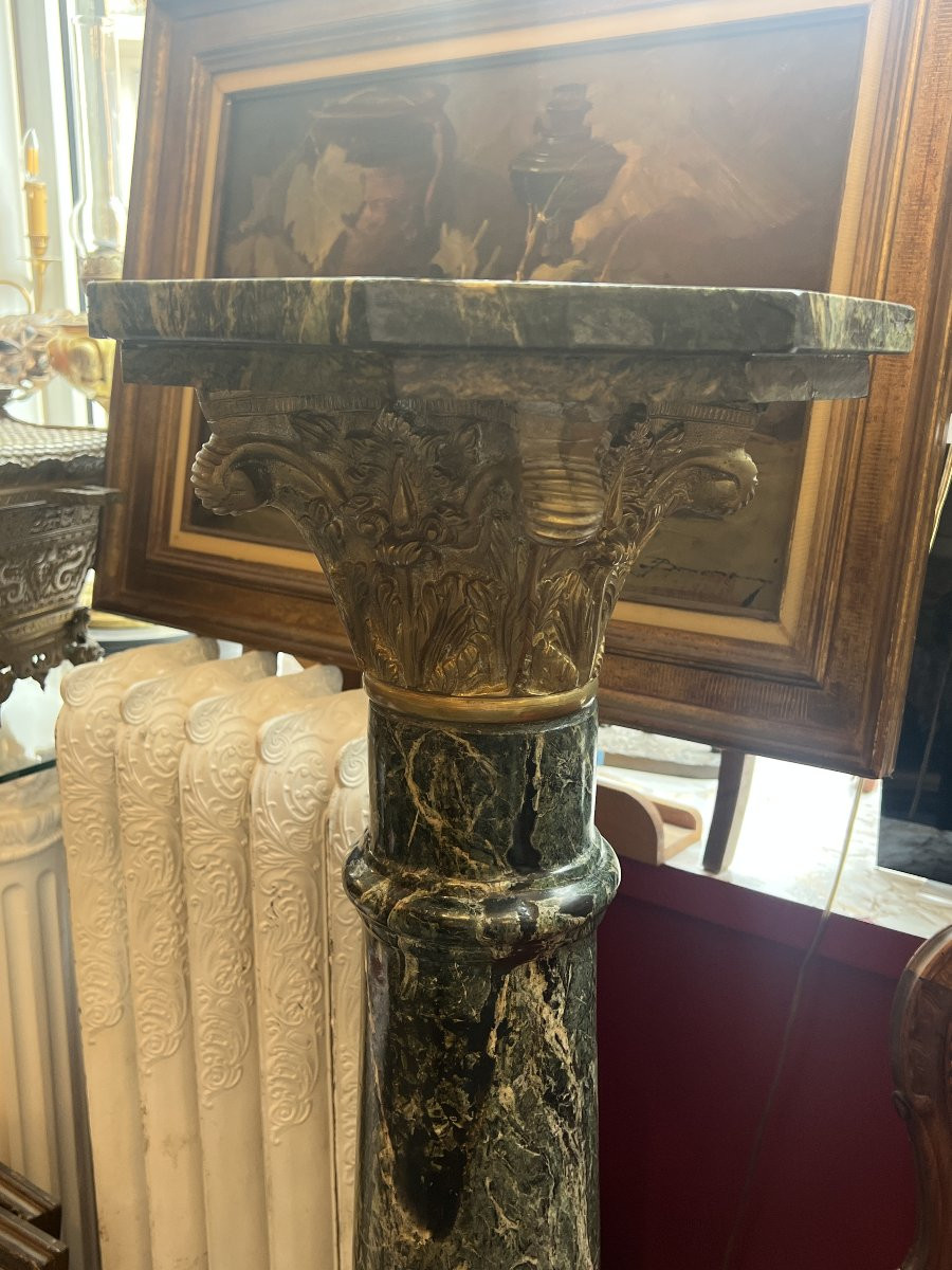 Grande colonne en marbre de portor et ornement en laiton doré, époque XIXe siècle-photo-2