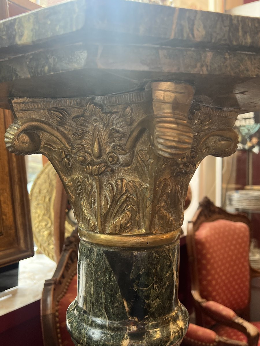 Grande colonne en marbre de portor et ornement en laiton doré, époque XIXe siècle-photo-5