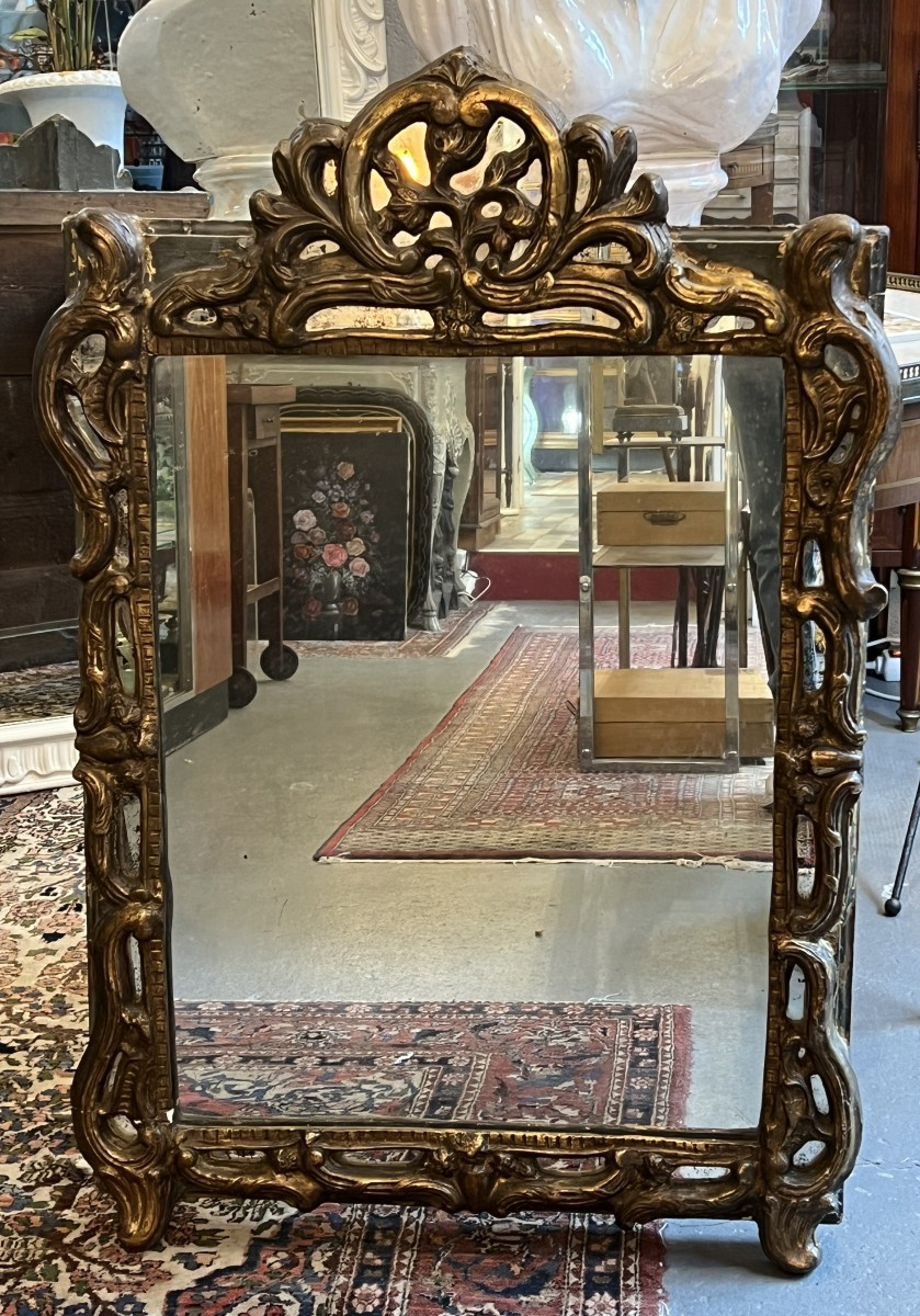 Mirror With Carved And Patinated Gilded Wood, 17th Century, 103 X 70 Cm