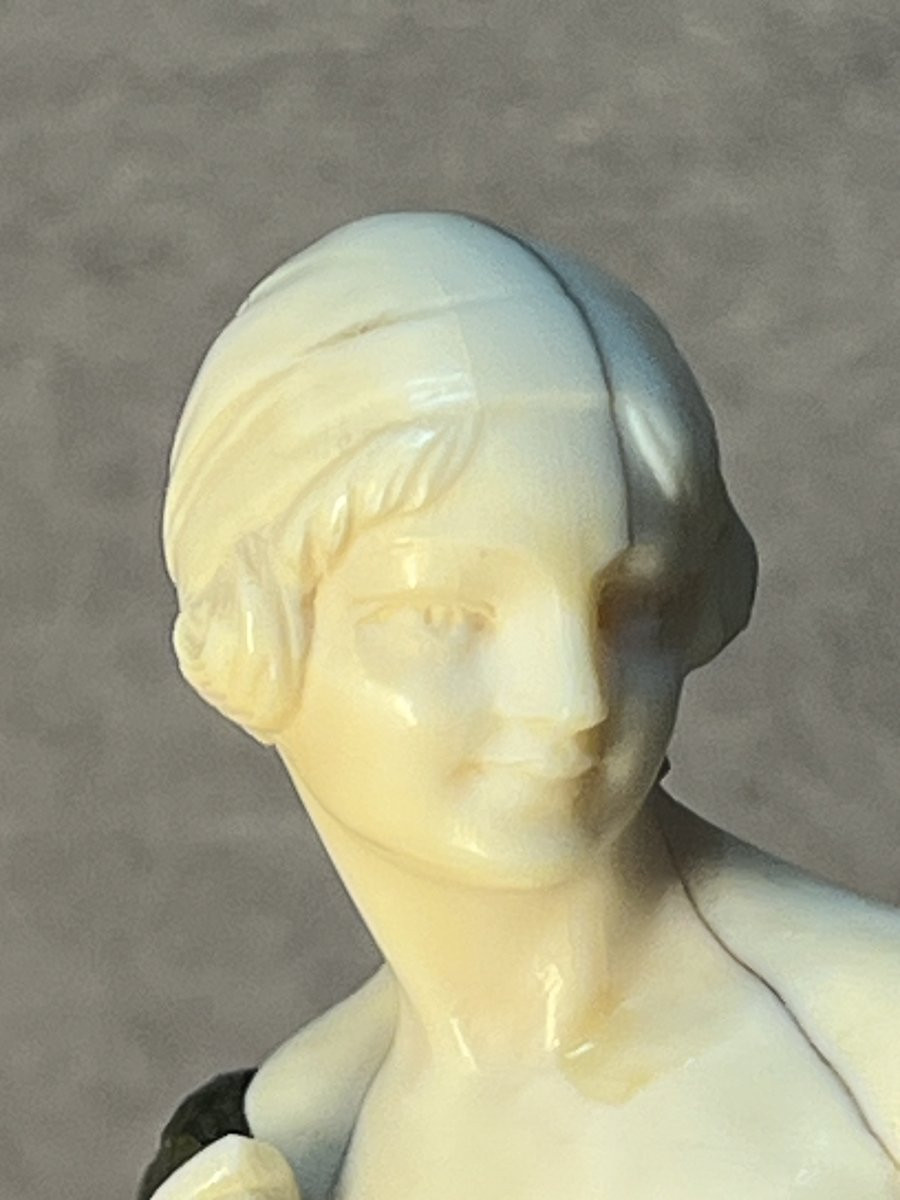 Joé Descomps (1869-1950 ) Sculpture chriséléphantine, jeune femme nue au manteau, 1925 art déco-photo-2